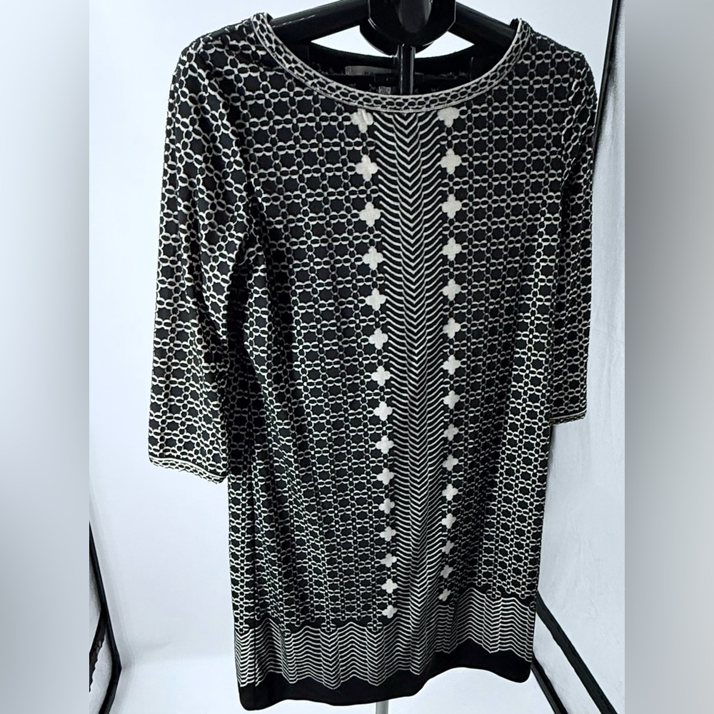 Max Studio Black and Cream Knit Patterned Dress size M